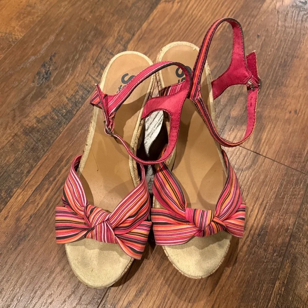 SO Women’s Wedges, Great Used Condition, See Photos for Measurements